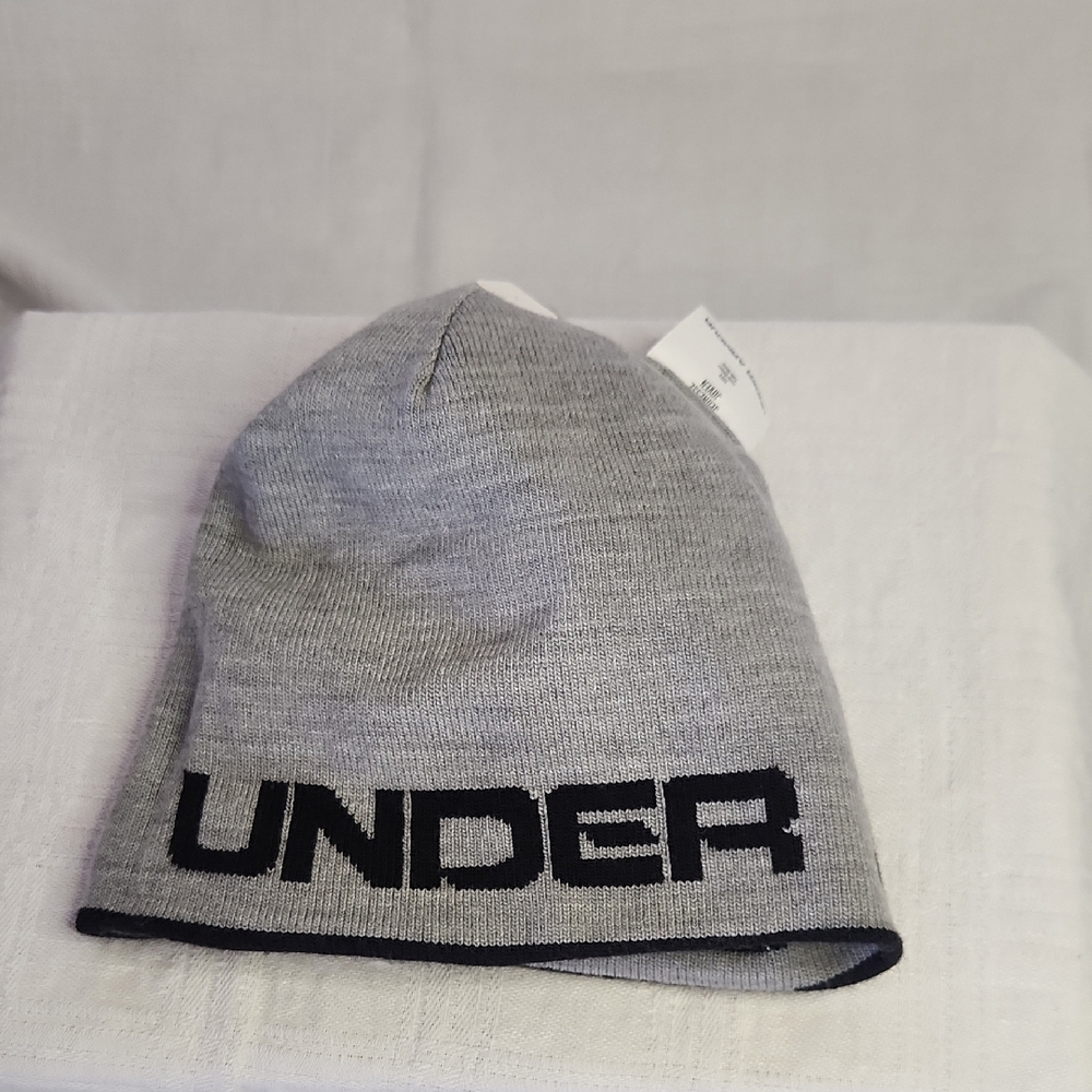 NWT Under Armour Reversible Black and Gray Striped Beanie - Picture 5 of 8